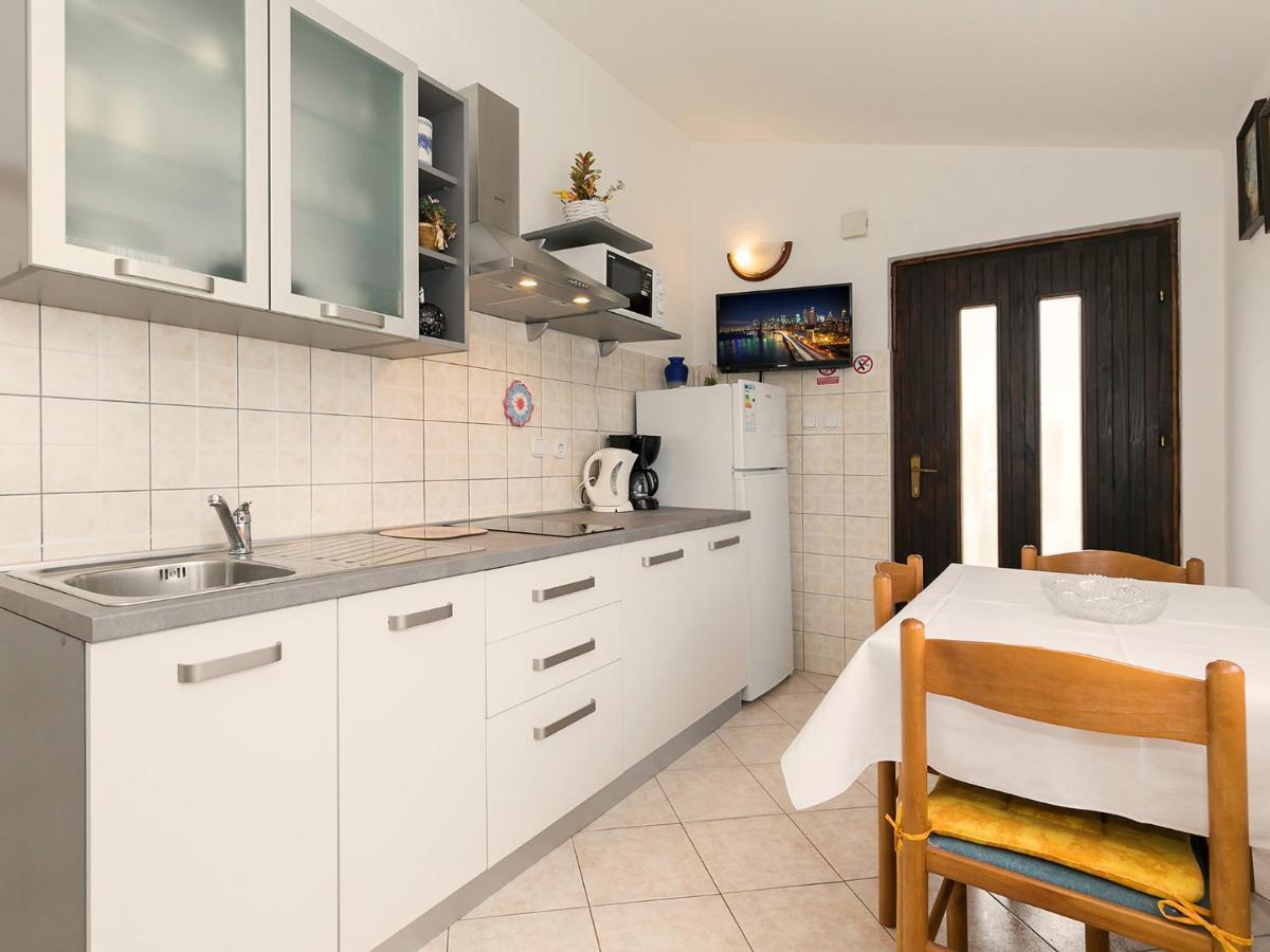 Apartments Graziella Porec Exterior photo